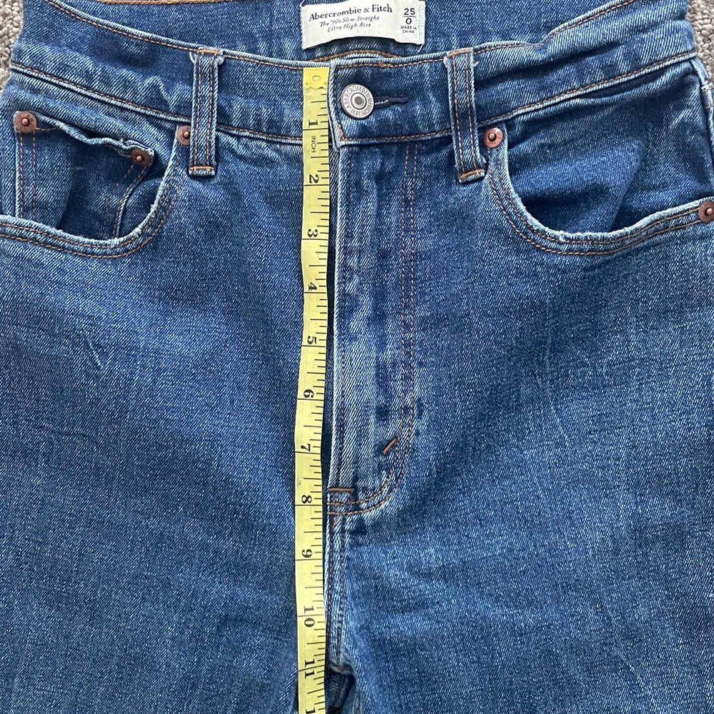Abercrombie & Fitch The ‘90s Slim Straight Ultra High Rise - Picture 4 of 5